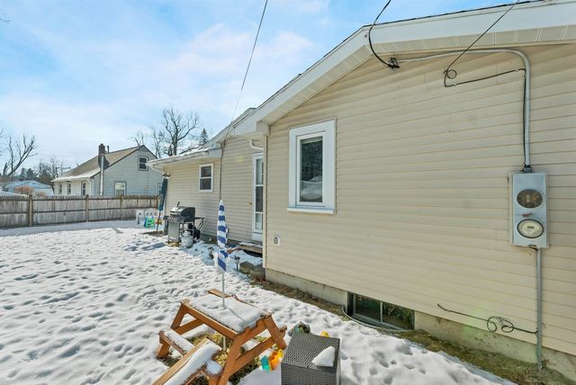 34 Depot Road, Manchester, NH 03103