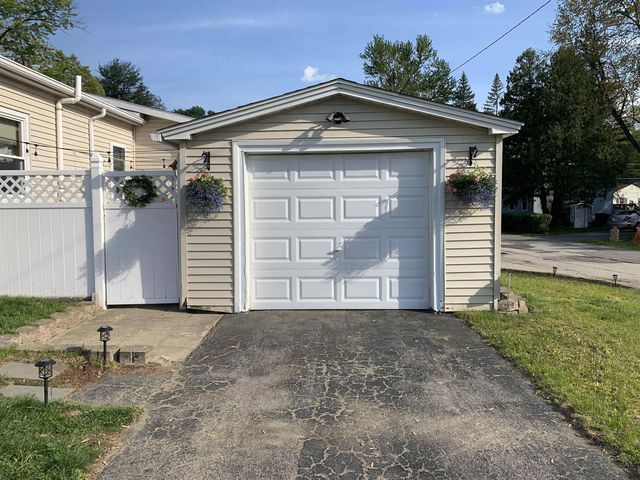 34 Depot Road, Manchester, NH 03103