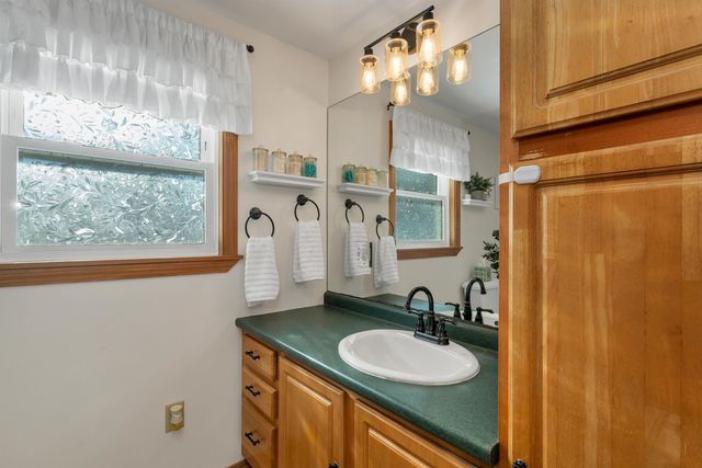 34 Depot Road, Manchester, NH 03103