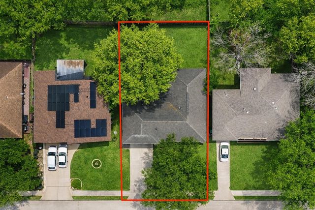 5763 Thrush Drive, Houston, TX 77033