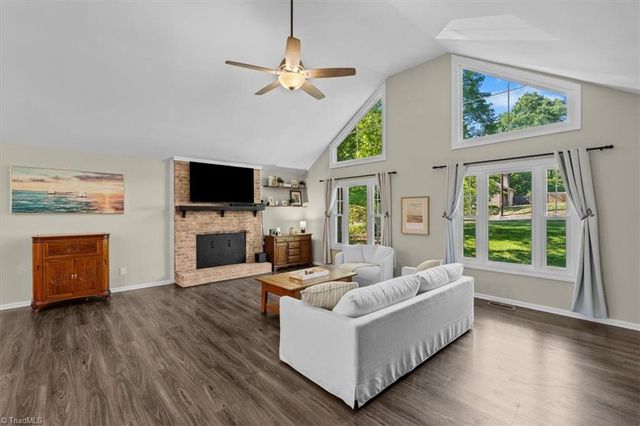 109 Brookleigh Court, Trinity, NC 27370