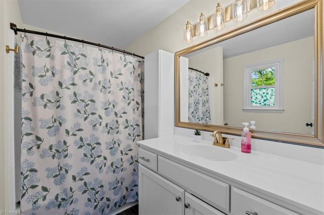 109 Brookleigh Court, Trinity, NC 27370