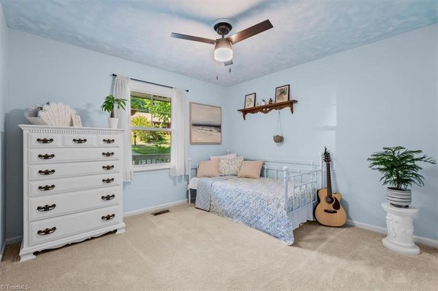 109 Brookleigh Court, Trinity, NC 27370