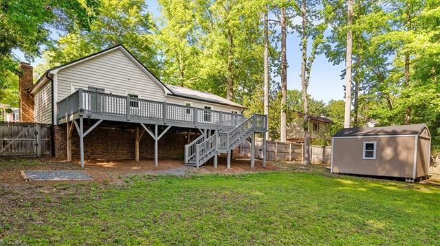 109 Brookleigh Court, Trinity, NC 27370