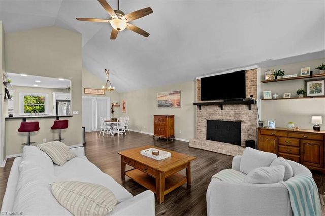 109 Brookleigh Court, Trinity, NC 27370