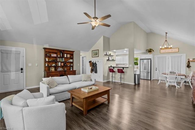 109 Brookleigh Court, Trinity, NC 27370