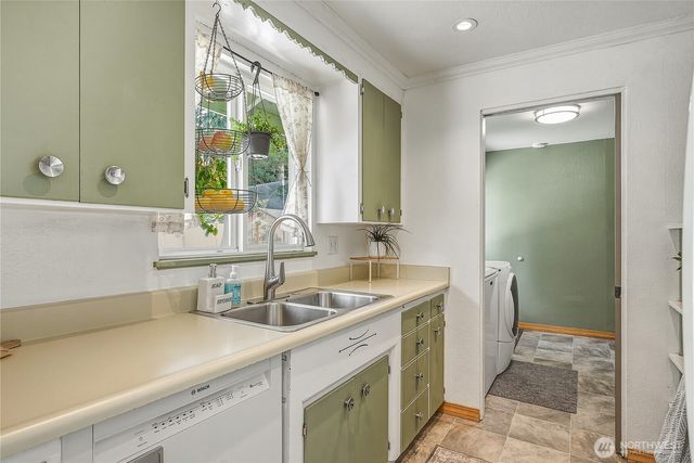 20818 77th Place W, Edmonds, WA 98026