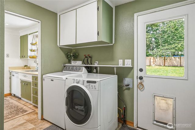 20818 77th Place W, Edmonds, WA 98026