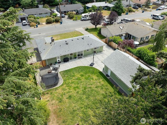 20818 77th Place W, Edmonds, WA 98026