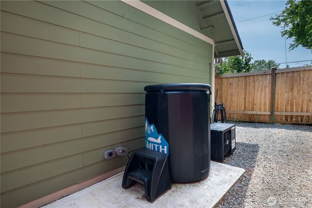 20818 77th Place W, Edmonds, WA 98026