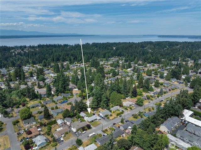 20818 77th Place W, Edmonds, WA 98026