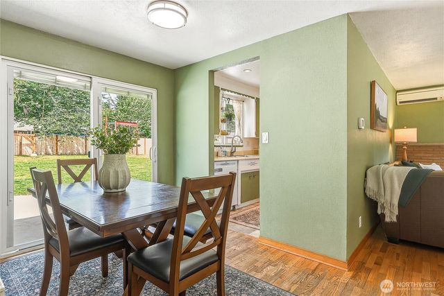 20818 77th Place W, Edmonds, WA 98026