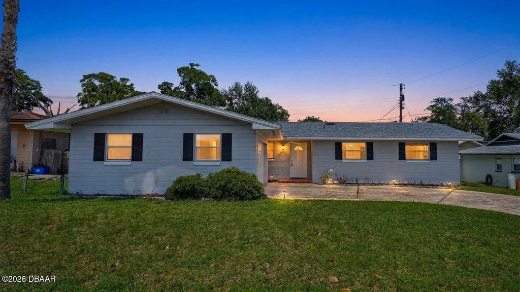 102 Bonita Place, Ormond Beach, FL 32174