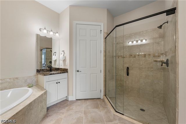 10351 Glastonbury CIR 201, Fort Myers, FL 33913