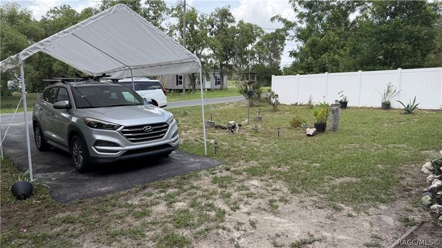 5282 W BLADE Lane, Dunnellon, FL 34433