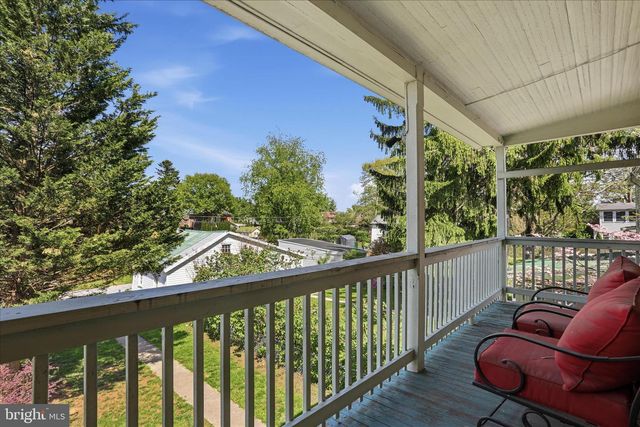537 E KING ST E, Chambersburg, PA 17201