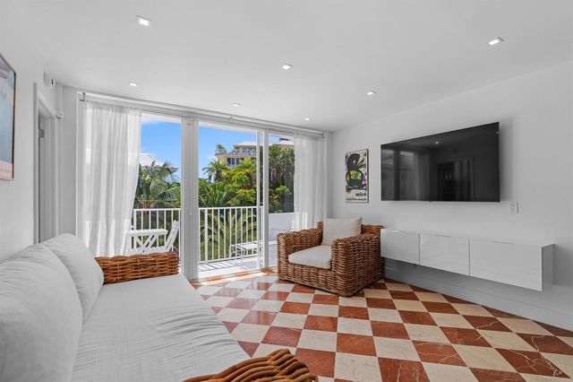 401 Peruvian Avenue 3020, Palm Beach, FL 33480