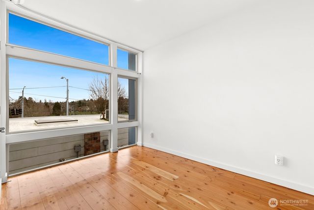 3527 S Oregon Street, Seattle, WA 98118