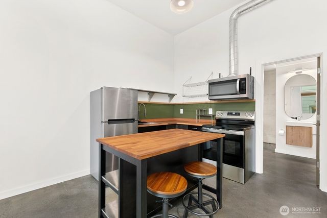 3527 S Oregon Street, Seattle, WA 98118