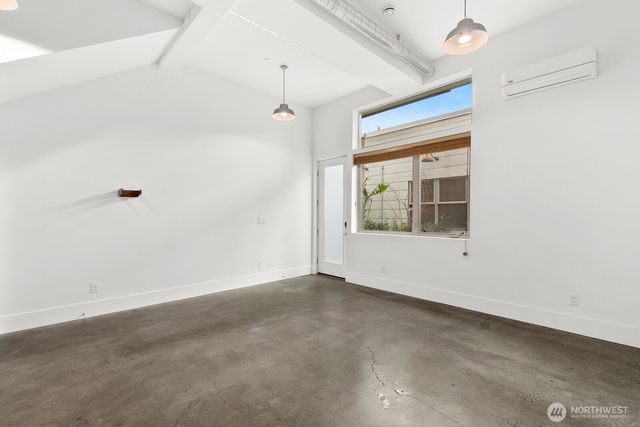 3527 S Oregon Street, Seattle, WA 98118