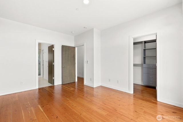 3527 S Oregon Street, Seattle, WA 98118