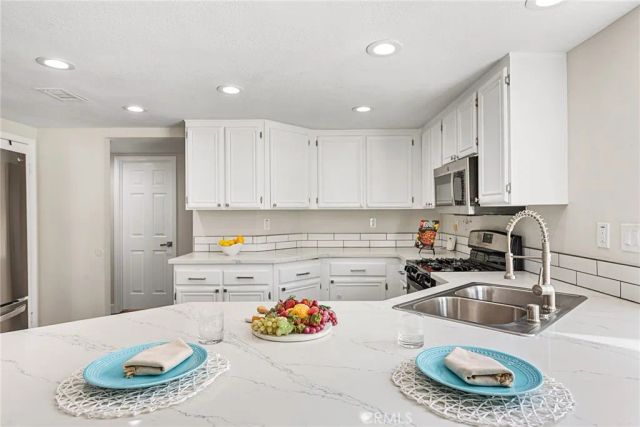 39851 Wild Canary, Murrieta, CA 92562