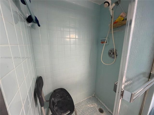 7664 NW 18th St 306, Margate, FL 33063