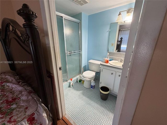 7664 NW 18th St 306, Margate, FL 33063