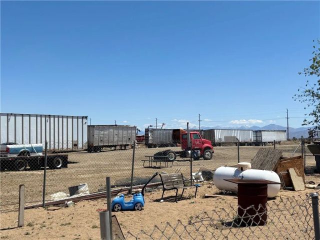 42056 7th East, Lancaster, CA 93535