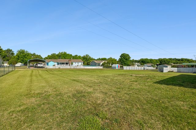 6009 Hays Dr, Columbia, TN 38401