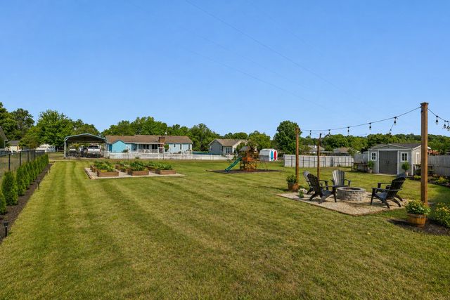 6009 Hays Dr, Columbia, TN 38401