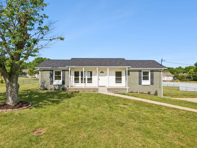 6009 Hays Dr, Columbia, TN 38401