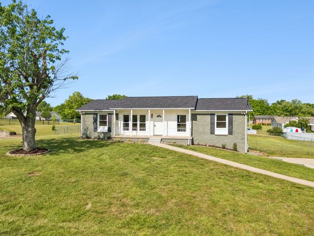 6009 Hays Dr, Columbia, TN 38401
