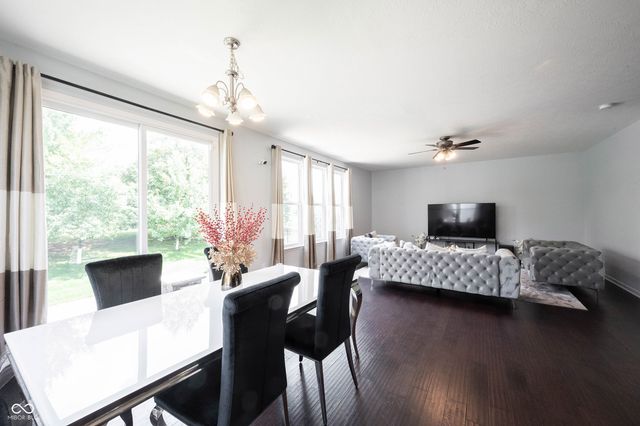 13111 Avon Cross Way, Fishers, IN 46037