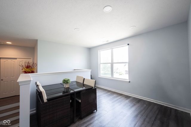 13111 Avon Cross Way, Fishers, IN 46037