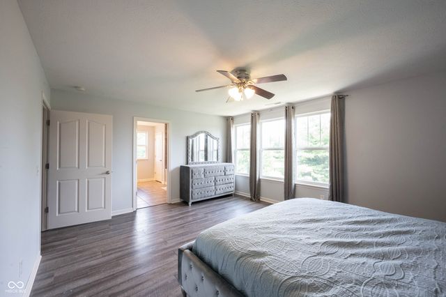 13111 Avon Cross Way, Fishers, IN 46037