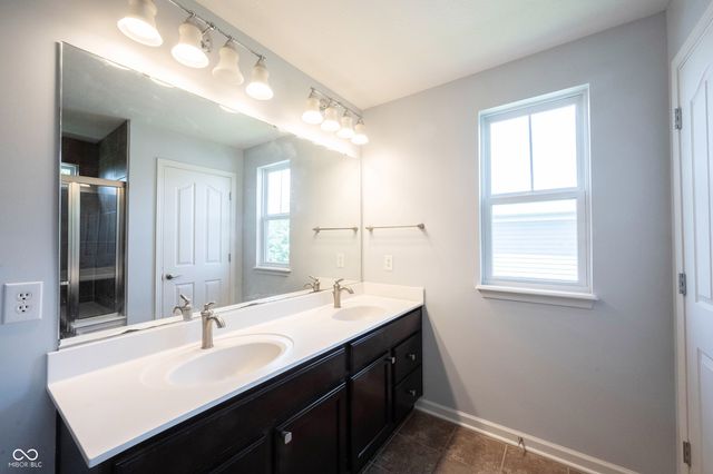 13111 Avon Cross Way, Fishers, IN 46037