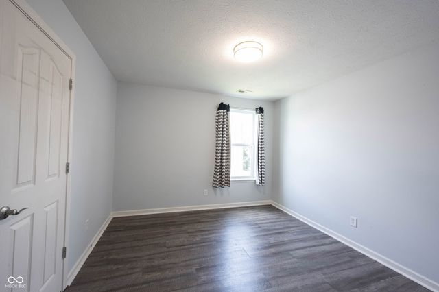 13111 Avon Cross Way, Fishers, IN 46037