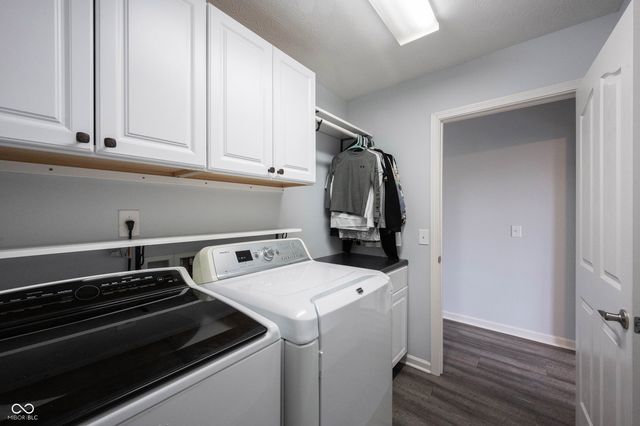 13111 Avon Cross Way, Fishers, IN 46037