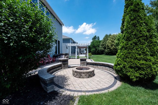 13111 Avon Cross Way, Fishers, IN 46037