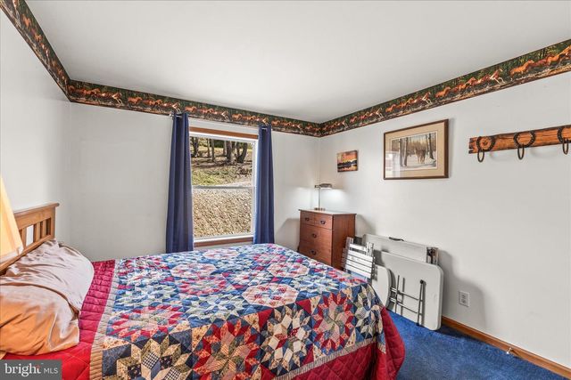 834 RICHMOND RD, Windsor, PA 17366