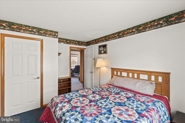 834 RICHMOND RD, Windsor, PA 17366