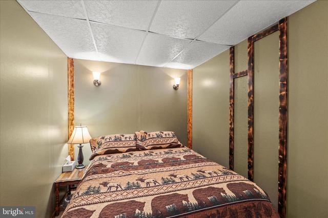 834 RICHMOND RD, Windsor, PA 17366