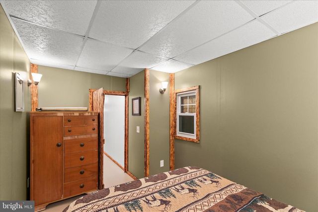 834 RICHMOND RD, Windsor, PA 17366