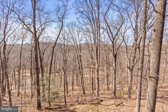 834 RICHMOND RD, Windsor, PA 17366