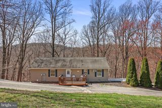 834 RICHMOND RD, Windsor, PA 17366
