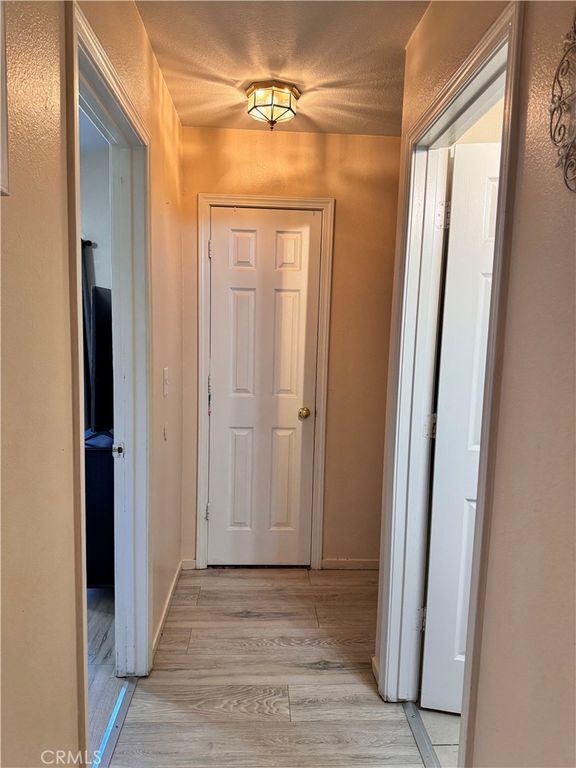 Image 14 of property listing at 142 White, Tulare, CA 93274