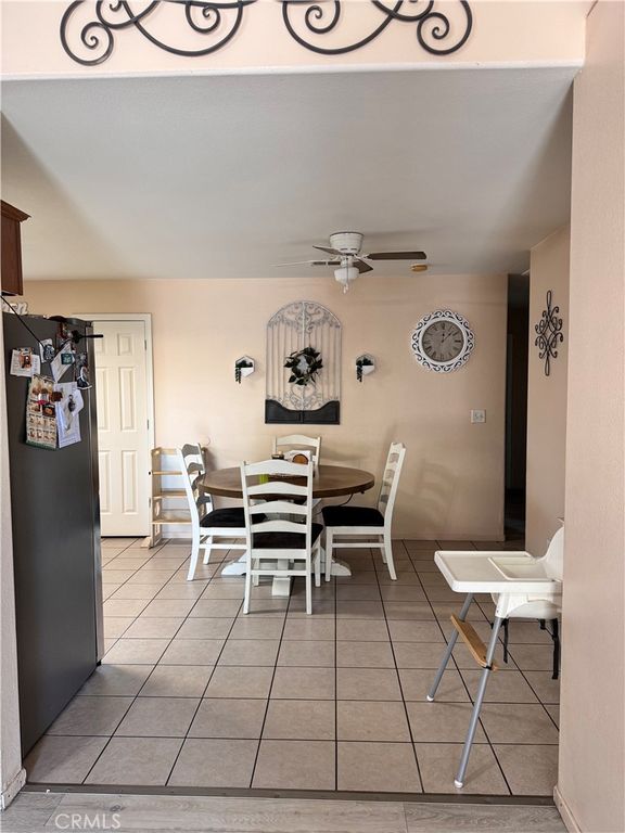 Image 8 of property listing at 142 White, Tulare, CA 93274