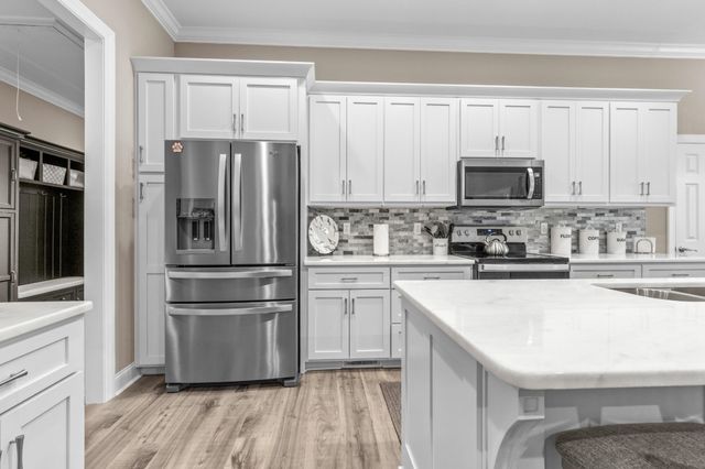 195 Fredonia Farm Road, Dunlap, TN 37327