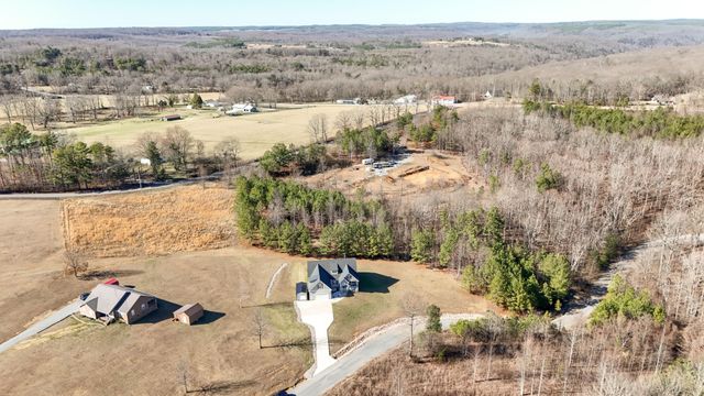 195 Fredonia Farm Road, Dunlap, TN 37327